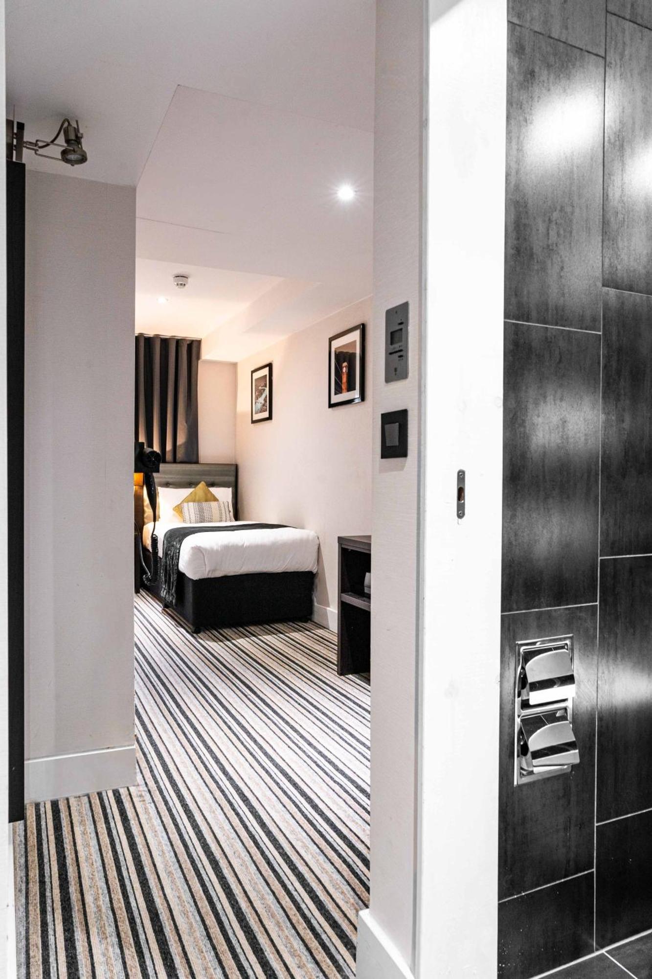 The W14 Kensington Otel Londra Dış mekan fotoğraf