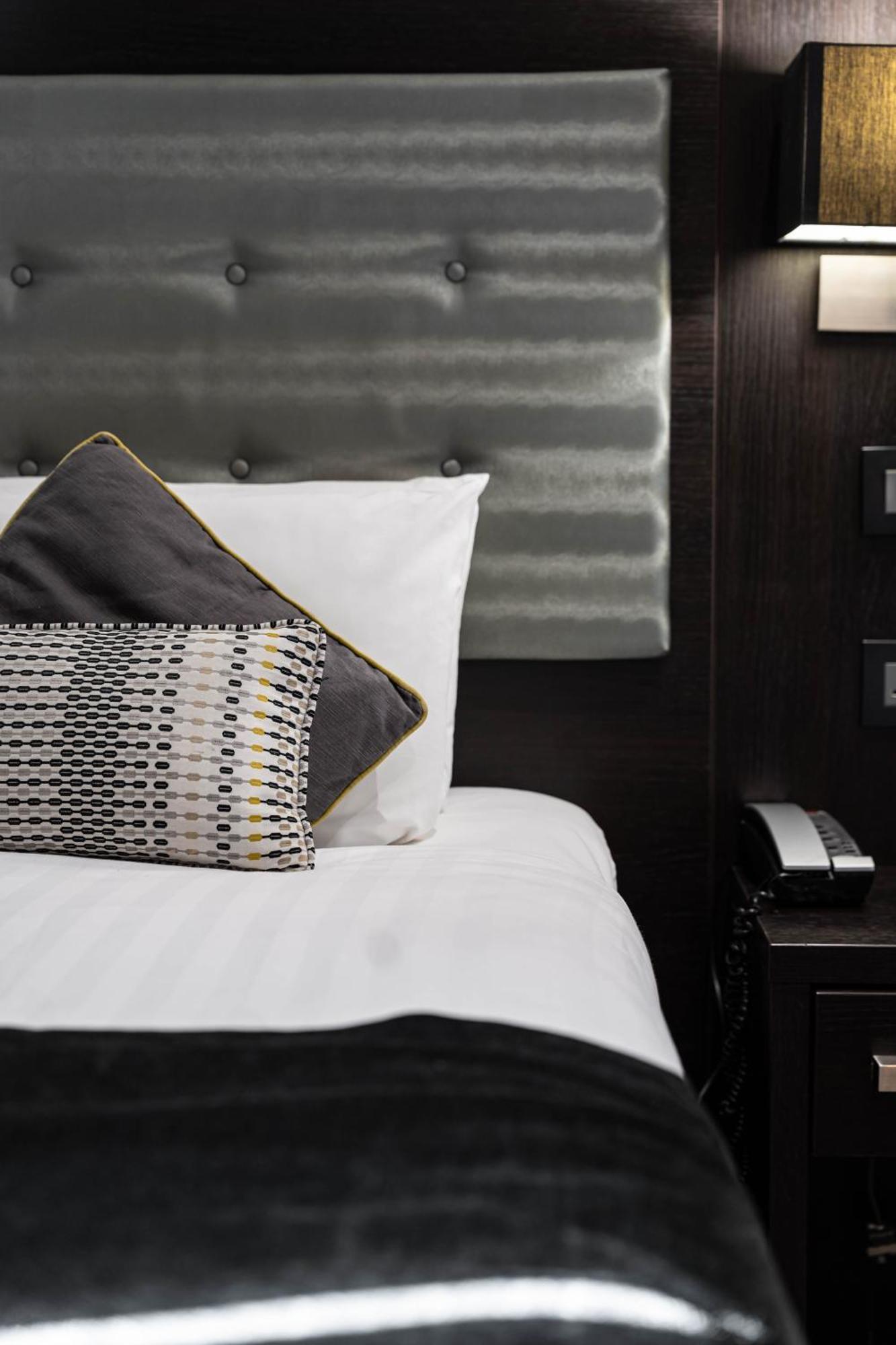 The W14 Kensington Otel Londra Dış mekan fotoğraf